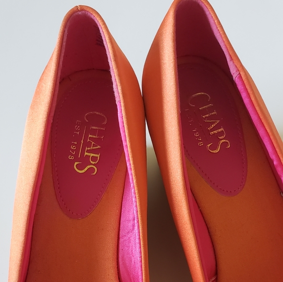 CHAPS DAKODA ORANGE SATIN WEDGES - Picture 7 of 8